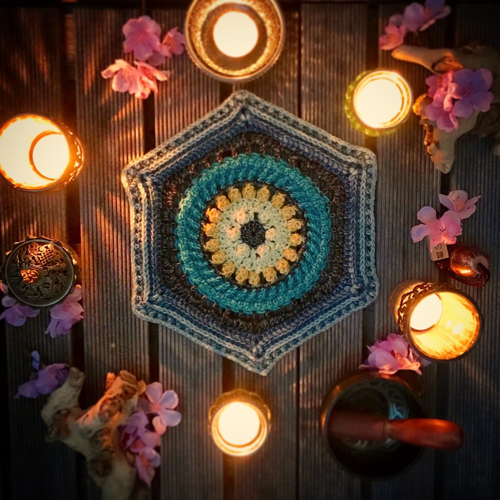 Floating Lanterns pattern out now…