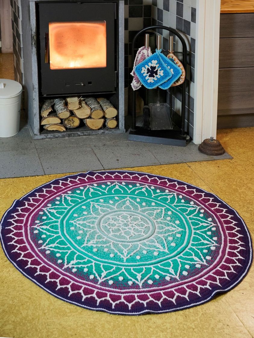 The Indian Flower Rug pattern is now available…
